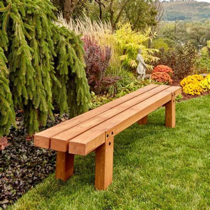 BENCH/