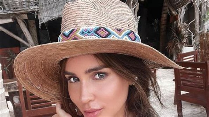 Fran Undurraga in Bathing Suit Says "How Nice it is" — Celebwell