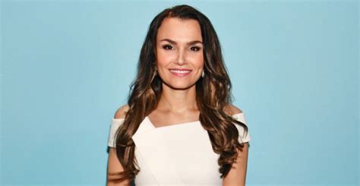 Samantha Barks in Bathing Suit Thinks “Life’s A Beach” — Celebwell